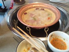 -阿婆情腊排骨火锅·野生菌季(古城旗舰店)