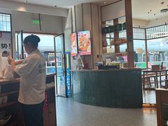 -诚铭记·虾仁汤包·成都小吃(融创店)