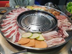 -哈哈碳都·牛肋条无限自助烤肉(台江万达店)