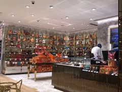 -VENCHI 闻绮(北京国贸商城店)