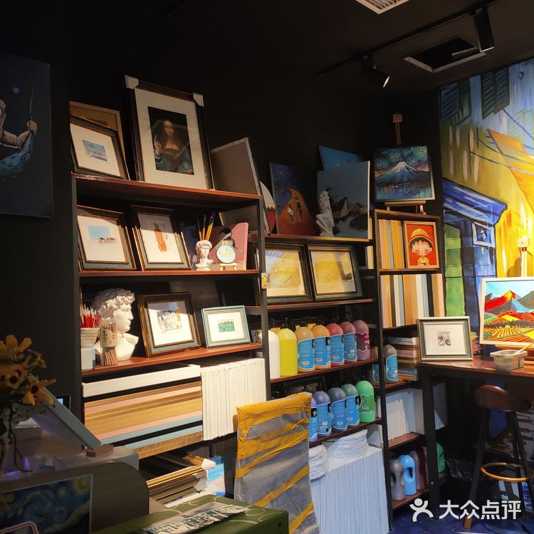 全国最大的罍+村就在魔都正大广场