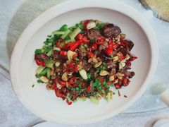 香辣驴肉锅-椿记烧鹅(叠彩店)