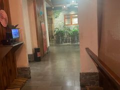-挂旗柴锅鸡(蚌山区嘉年华店)