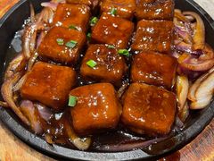 -月枫江南小馆(绿地缤纷广场店)