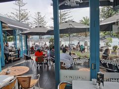 -Bully Hayes Restaurant & Bar