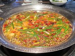 -老船舫·现做活鲜鱼馆(东郊记忆店)