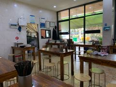 大堂-凡老头米线砂锅(古荡新村西粮站)