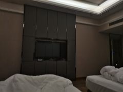 -华海酒店(茂名高铁站店)