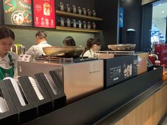 -星巴克臻选(莘庄仲盛店)