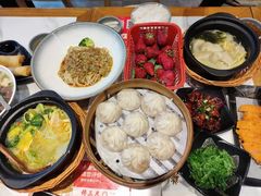 -馋三尺蟹粉小笼(人民广场店)