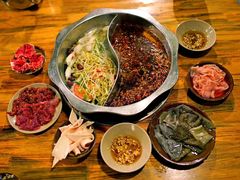 -岗上渣渣老火锅(两路口店)