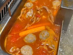 -海底捞火锅鲜切牛肉主题店(长寿路店)