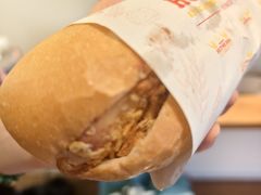 -Bánh Mì Huynh Hoa