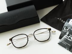 -目艮眼镜SHOWROOM(品牌集合店)