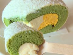 椰芒斑斓瑞士卷-星巴克臻选(青岛麦凯乐分店)