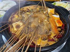 -灌县老妈砂锅串串香(万科红生活广场店)