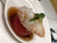 鲜拆蟹肉配小番茄-8餐厅(新葡京酒店)