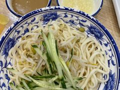 -东兴寒舍老北京炸酱面(三里河路店)