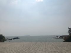 -巴陵广场
