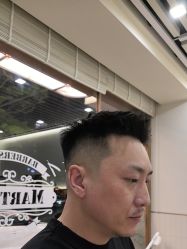 -MARTIN'S BARBER SHOP男士理发馆