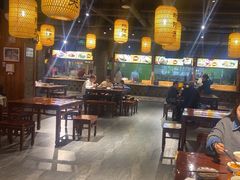 -艳阳天民俗村(公园路店)
