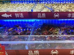 -四囍码头海鲜烧烤自助火锅(外滩南京东路悦荟广场店)