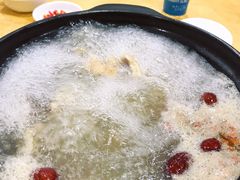 -濠轩阁特色生蚝火锅(水湾路店)