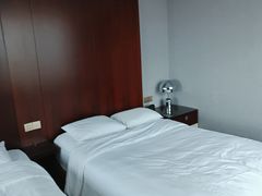 -上海龙之梦万丽酒店