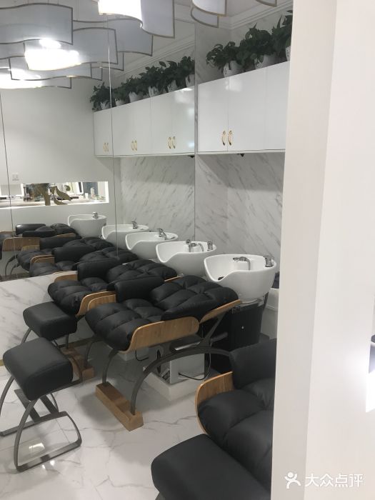 MYYF SALON烫发染发图片