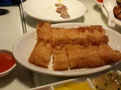 -新大咀港式茶餐厅(宝山万达店)