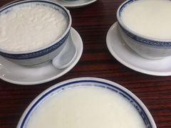 -周大娘牛乳(旧寨古村总店)