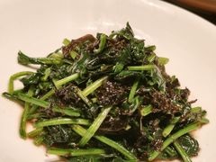 紫菜炒菠菜-喜鼎海胆水饺(东港店)