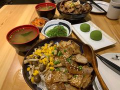 -本格丼·炭火烤肉饭(大悦路成都大悦城店)