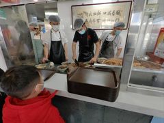 -门框胡同百年卤煮(新街口店)