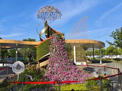 -雪绒花路停车场