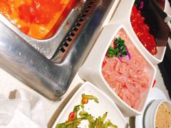 -海底捞火锅鲜切牛肉主题店(长寿路店)