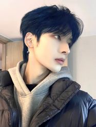 -一家只做男发烫染的店