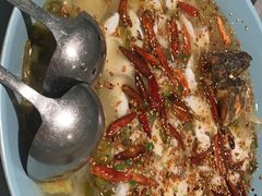 -姚姚酸菜鱼·金戈戈香港豉油鸡(喜荟城联名店)