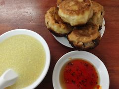-宝瑞门钉肉饼店