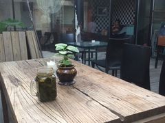 -脚下咖啡·CHILL酒馆(灵光东巷店)