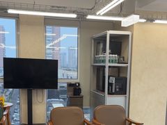 -无奔眼镜·蔡司·依视路授权店(朝阳大悦城店)