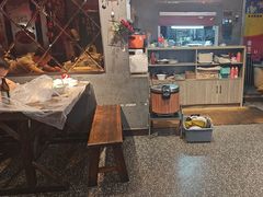 -老街烧烤大排档·地道湖北菜·龙虾馆(汉口火车站店)