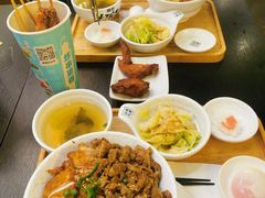 -熊吞·大碗丼烧肉饭(济宁万达广场店)