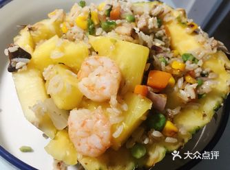 胡萝卜，青豆，香菇，切丁