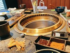 -铭牛烧肉·和牛海鲜自助(高新月牙湖店)