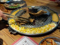-青瓦炭韩潮烤肉(花园道店)