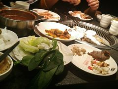 烤肉加火锅-欢乐牧场海鲜烤肉自助(牡丹园店)