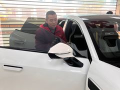 -车水马龙3M汽车贴膜冠军店隐形车衣改色膜(漕宝路中环店)