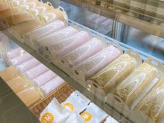 -顶东面包花园·生日蛋糕(世博店)