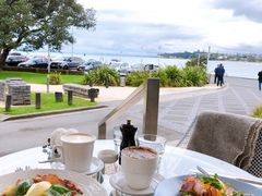 -Takapuna Beach Cafe